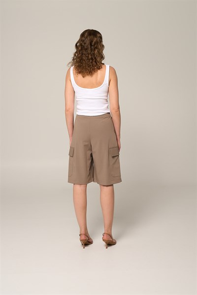 Kadın Bej Bermuda Şort