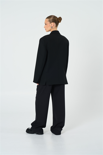 Kadın Siyah Basene Oturan Oversize Blazer