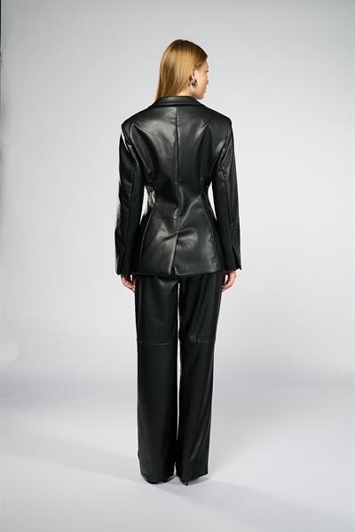 Kadın Siyah Bele Oturan Deri Blazer Ceket