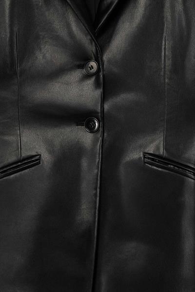 Kadın Siyah Bele Oturan Deri Blazer Ceket