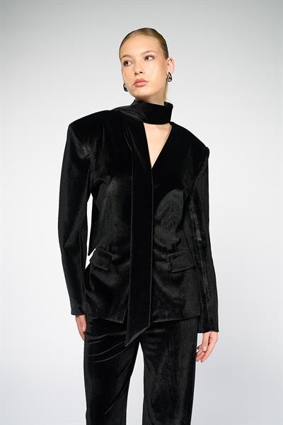 Kadın Siyah Bele Oturan Şal Detaylı Kadife Blazer