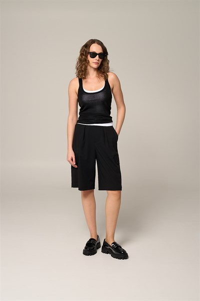 Kadın Siyah Bermuda Şort