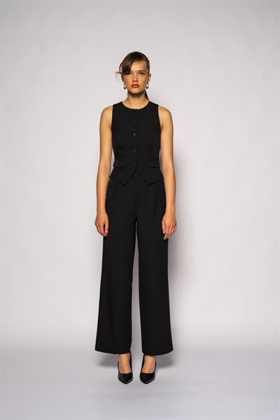 Kadın Siyah Bisiklet Yaka Çift Cepli Fit Yelek