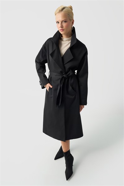 Kadın Siyah Oversize Kuşaklı Trençkot