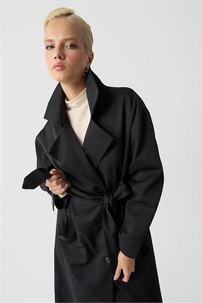 Kadın Siyah Oversize Kuşaklı Trençkot