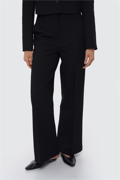 Kadın Siyah Slim Fit Basic Pantolon