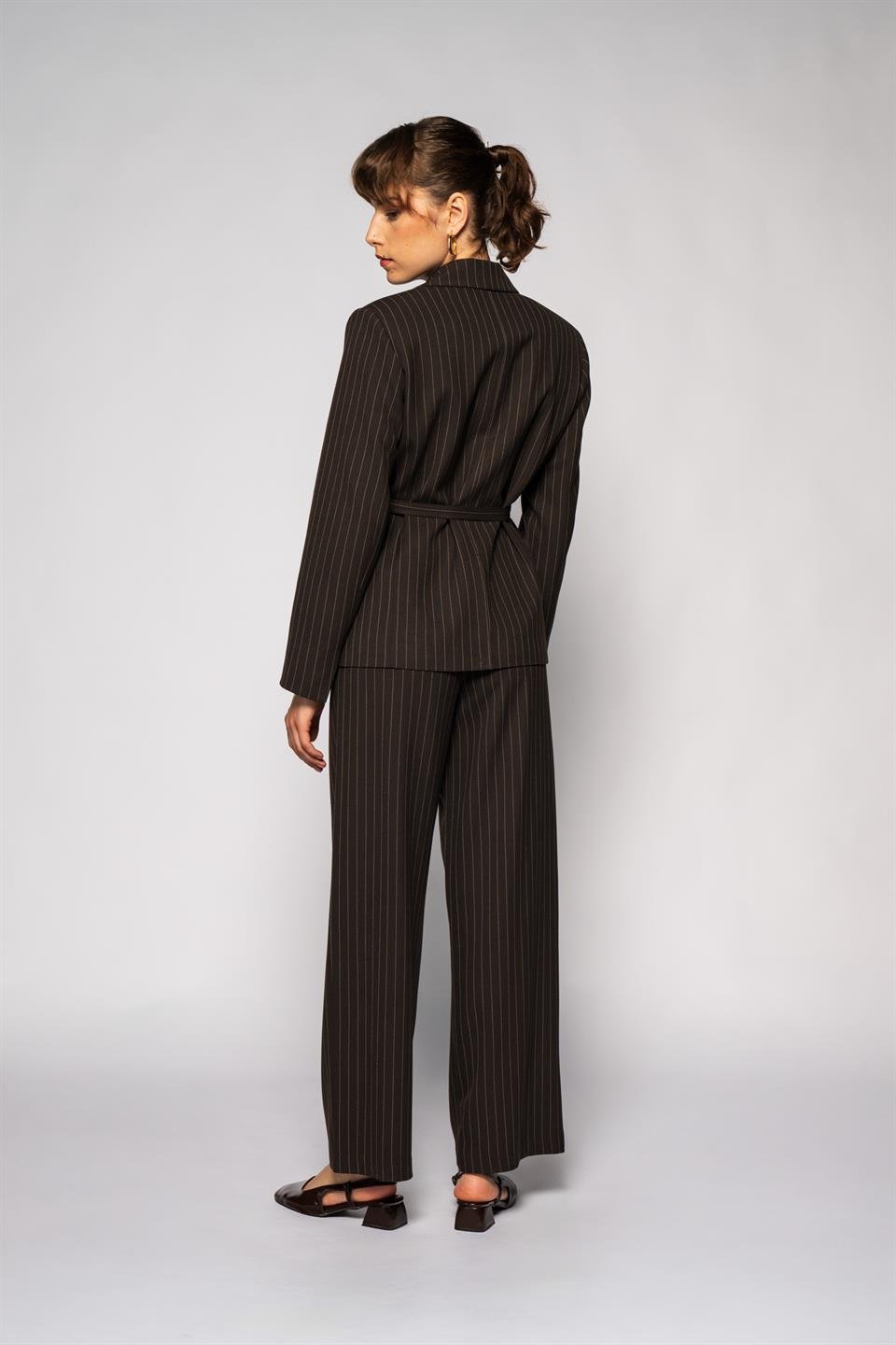 Kadın Acı Kahve Çizgili Gül Detaylı Blazer-Thalure