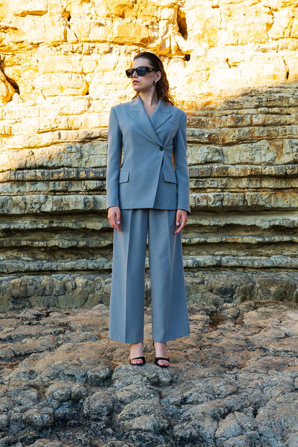Kadın Gri Asimetrik Kruvaze Blazer-Thalure