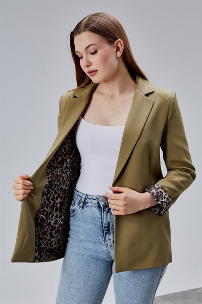 Koyu Haki Leopar Kolu Katlama Detaylı Regular Vatkalı Blazer Ceket
