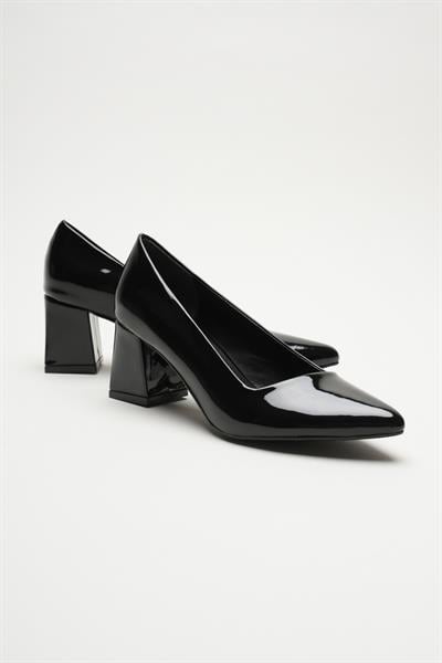 Allegra Siyah Rugan Stiletto
