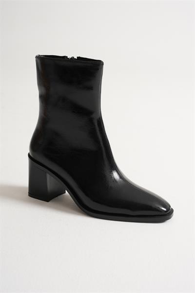 Arden Kadın Siyah Rugan Kalın Topuklu Fermuar Detaylı BOT (7CM)