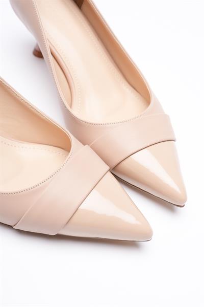 Kadın Deri Topuklu Ayakkabı 5.5 cm Sivri Burunlu Rugan Burun Detaylı Bej Mariel