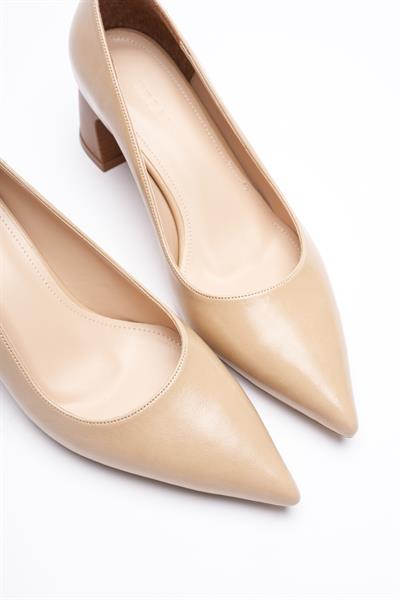 Kadın Deri Topuklu Ayakkabı 5.5 cm Sivri Burunlu Bej Ardina