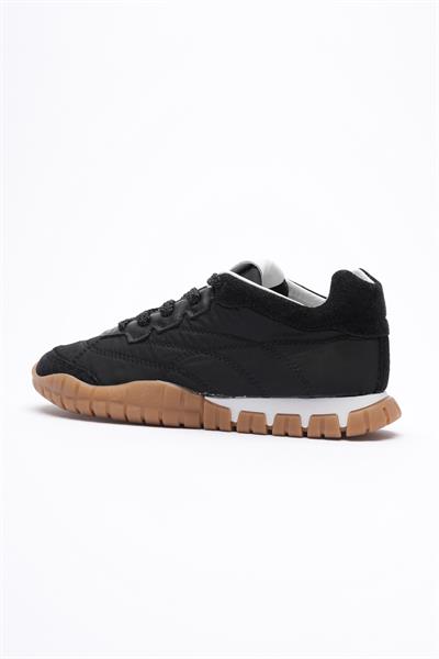 Kadın Hakiki Süet Bağcıklı Krep Tabanlı Anorak Detaylı Sneaker Siyah Minu