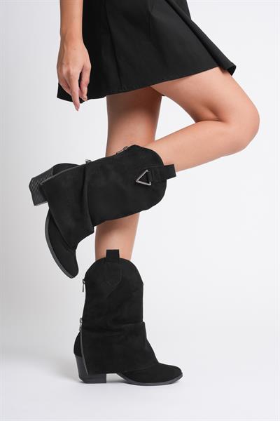 Kadın Siyah Süet Körüklü Uzun Bot Fermuar Detaylı Metal Aksesuarlı Kalın Topuklu 6.5 cm Maloria