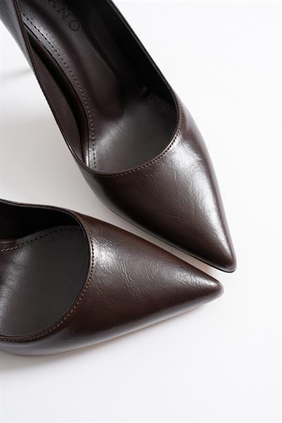 Marvella Kadın Kahve Deri Sivri Burun Yüksek İnce Topuklu Ayakkabı Stiletto (9.5 CM)