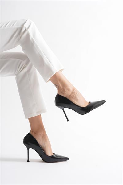 Marvella Kadın Siyah Deri Sivri Burun Yüksek İnce Topuklu Ayakkabı Stiletto (9.5 CM)