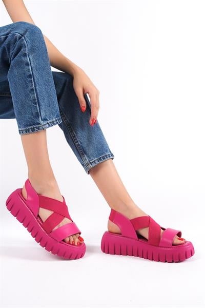 Mubiano 733-PMB Kalın Tırtık Tabanlı Pembe Platform Kadın Sandalet