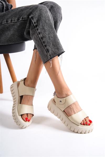 Mubiano 735-BJ Kalın Tırtık Tabanlı Bej Gladyatör Platform  Sandalet