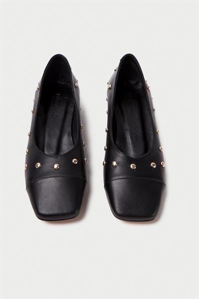 Mubiano Hakiki Deri Collection Kadın Sivri Burun Zımba Detaylı Babet Siyah - MCSR1006 - S