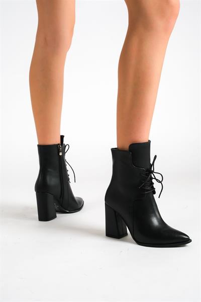 Mubiano MBESS3-S Kadın Siyah Kalın Topuklu Bağcık Detaylı Fermuarlı Bot & Bootie