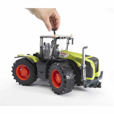 Bruder Class Xerion 5000 Traktör