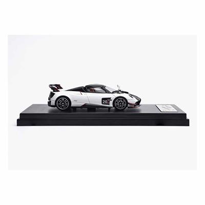 1:64 Pagani Huayra Roadster Model Araba