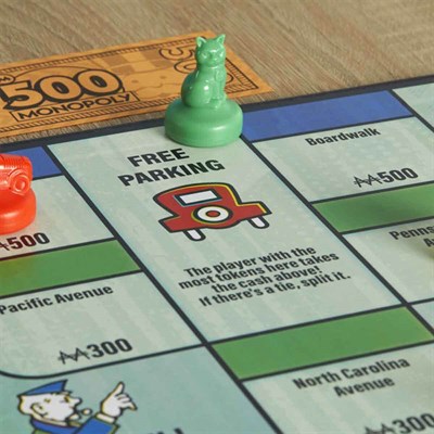 Hasbro Monopoly Knockout