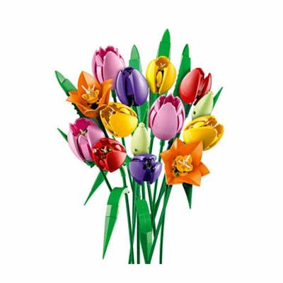 LEGO Botanicals Lale Buketi 576 Parça
