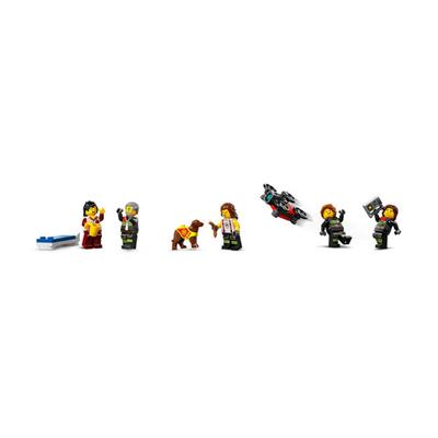 LEGO City İtfaiye Kamyonlu İtfaiye Merkezi 843 Parça