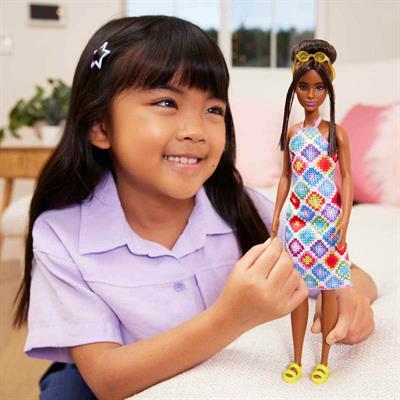 Barbie Büyüleyici Parti Bebekleri