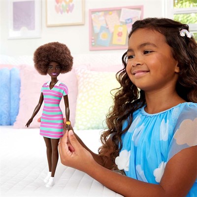 Barbie Büyüleyici Parti Bebekleri