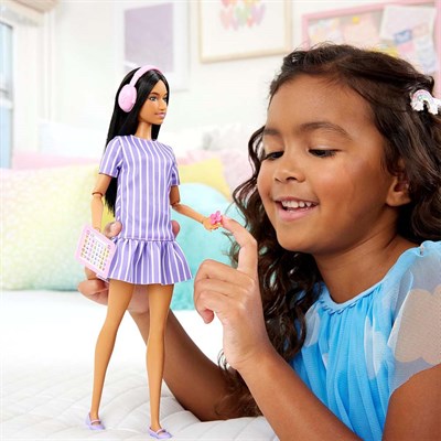 Barbie Büyüleyici Parti Bebekleri