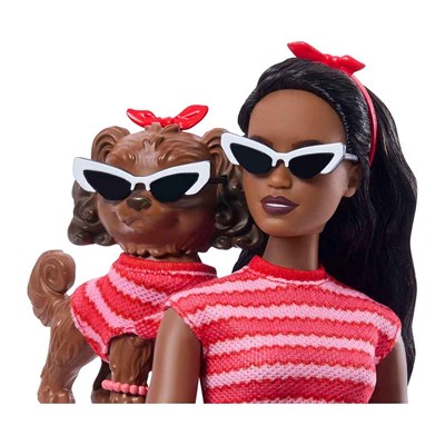 Barbie İkiz Görünümlü ve Evcil Köpeği