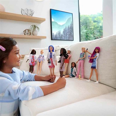 Barbie Kariyer Bebeği Hemşire