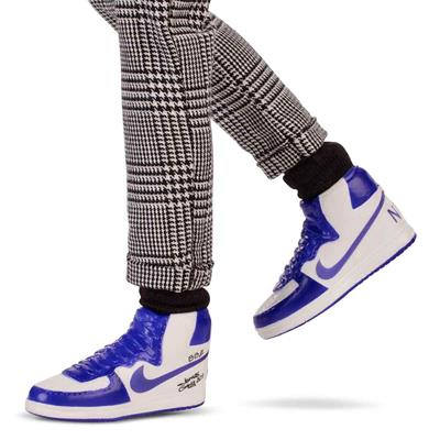 Barbie Signature LeBron James Kenbassadors Bebek