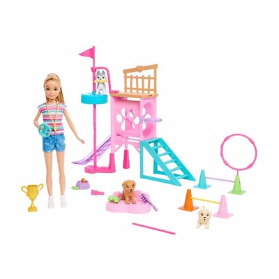 Barbie Stacienin Köpekçik Oyun Parkı