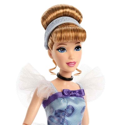 Mattel Disney Prensesi Doğum Günü Bebeği Cinderella