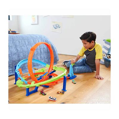 Hot Wheels Bumerang Çemberli Yarış Pisti