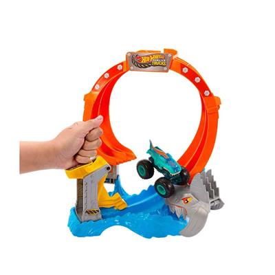 Hot Wheels Canavar Kamyonlar Tirbuşon Köpekbalığı Parçalama Pist Seti