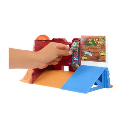 Hot Wheels Donut Kaykay Parkı Oyun Seti