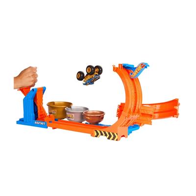 Hot Wheels Monster Trucks Döngü Ve Takla Bigfoot Oyun Parkuru