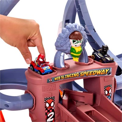 Hot Wheels Racerverse Marvel Pist Seti