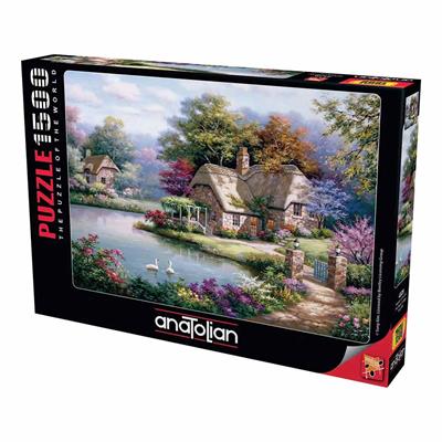 Anatolian Kuğular ve Kır Evi / The Swan Cottage 1500 Parça