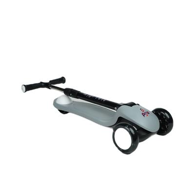 Pro Işıklı Üç Teker Katlanabilir Fren Sistemli Scooter Gri