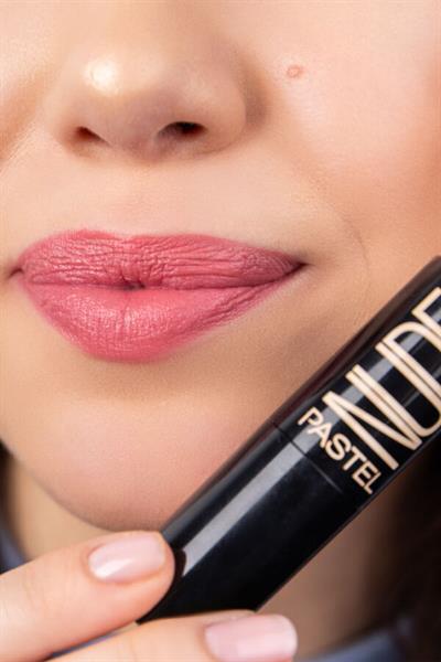 Pastel Nude Lipstick Ruj - No: 525