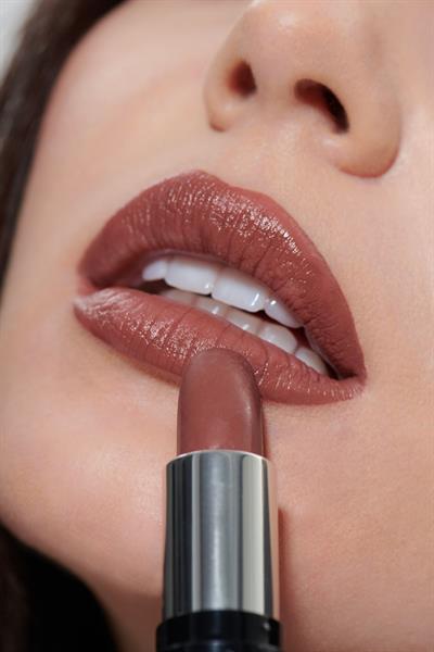 Pastel Nude Lipstick Ruj No:547