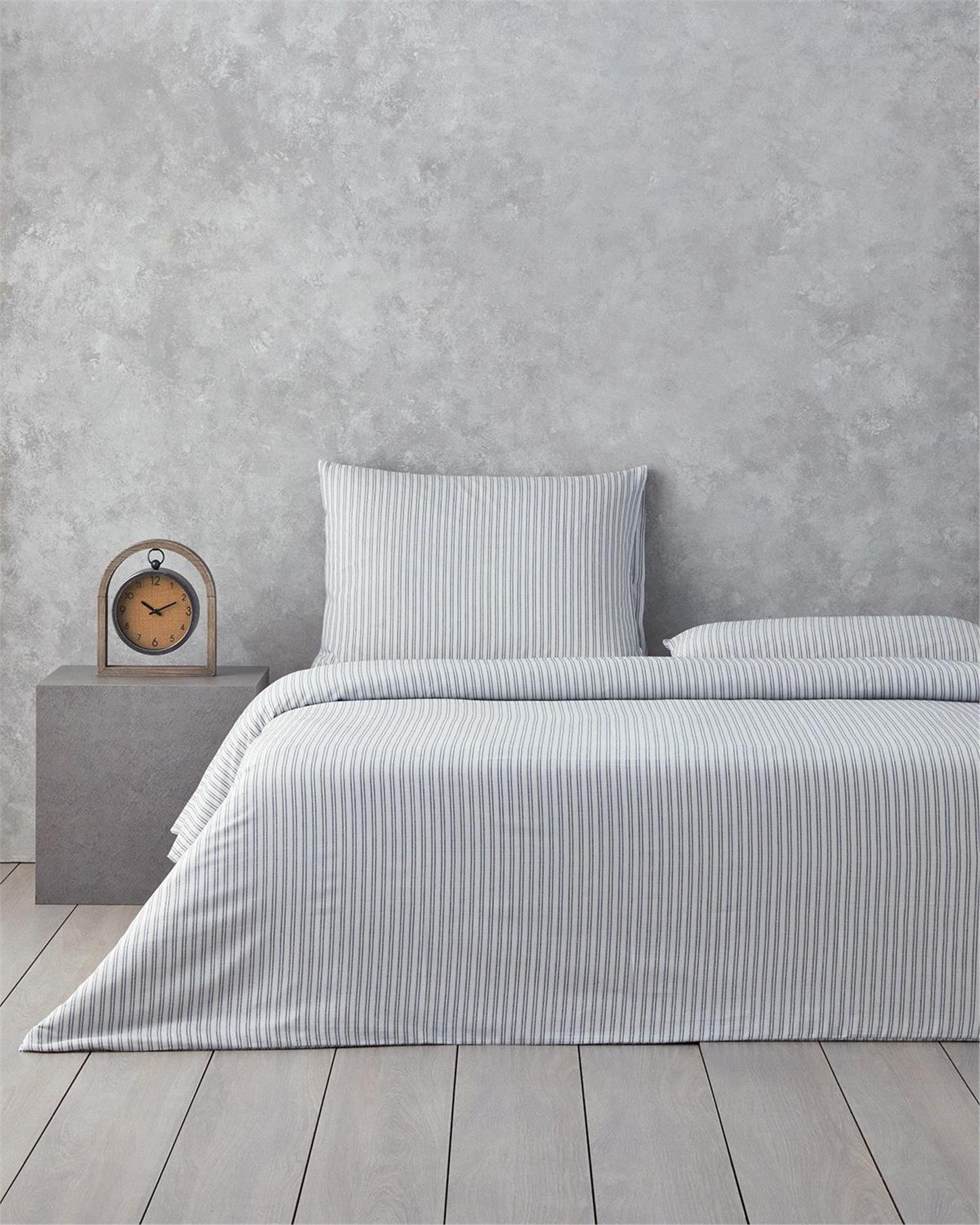 English Home Stitch Line Nevresim Takımı 160x220 cm Lacivert