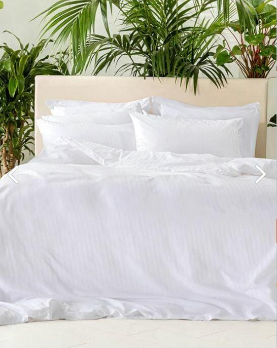 English Home Crystal Çift Kişilik Nevresim Takımı 200x220 Cm Beyaz