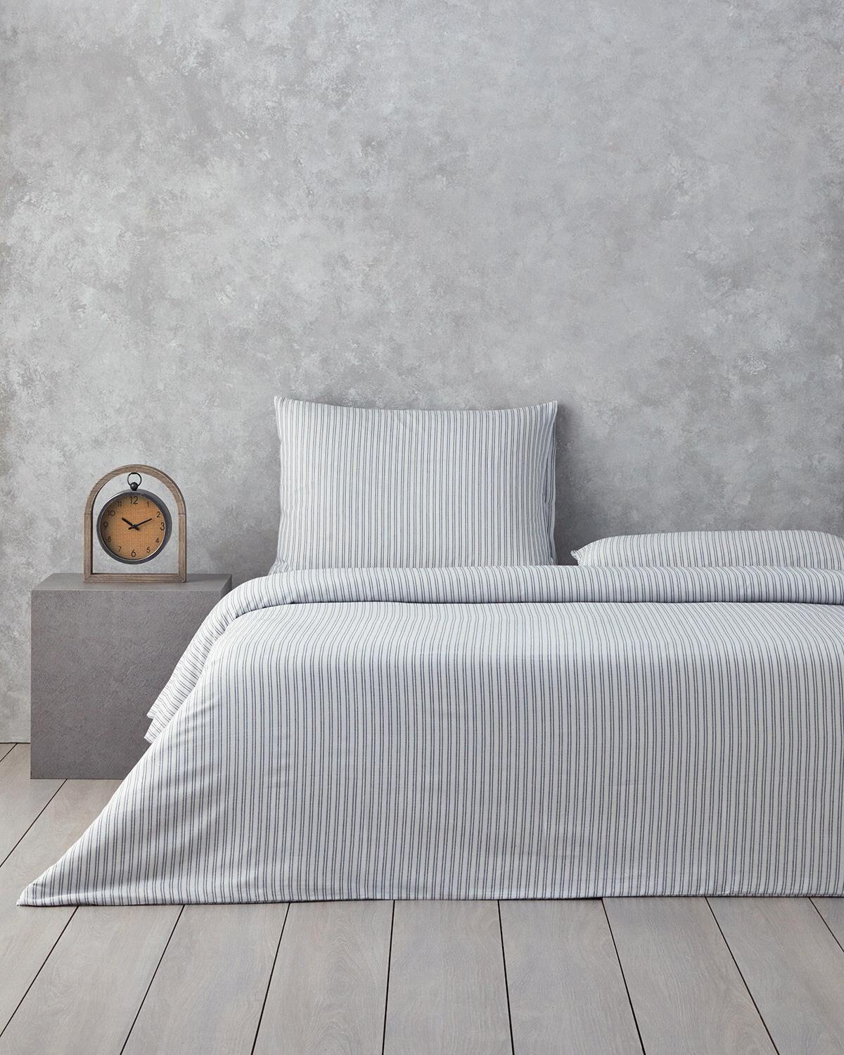 English Home Stitch Line Nevresim Takımı 160x220 cm Lacivert